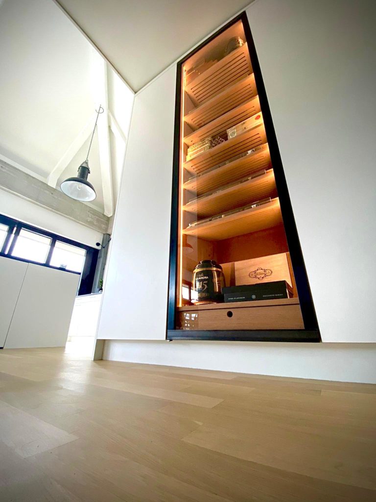 Porte en verre pour armoire à cigare